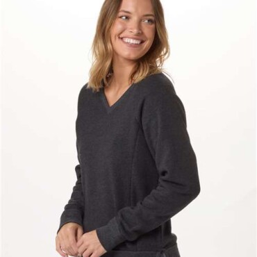 Women's Travel V-Neck Pullover
